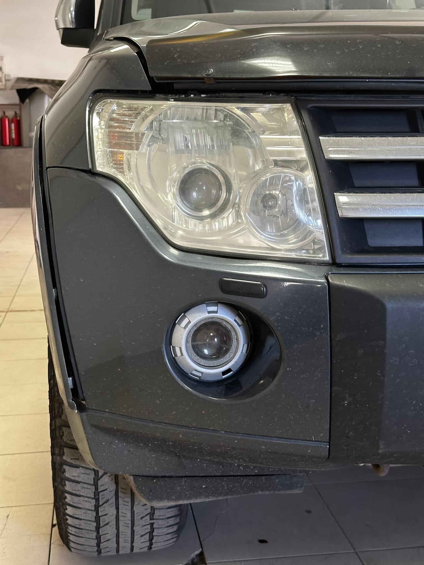 Mitsubishi Pajero — замена линз в Alfa-Car, фото 4