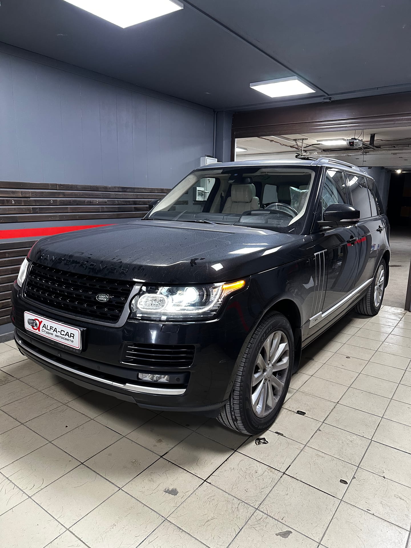 Land Rover Range Rover — замена линз в Alfa-Car, фото 3