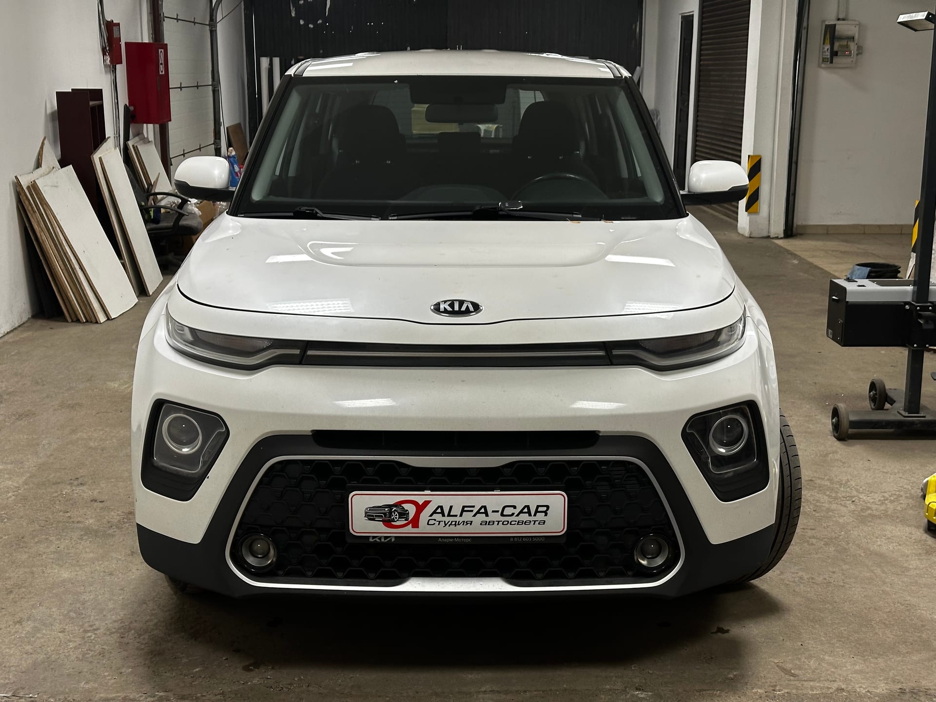 Kia Soul — замена линз в Alfa-Car