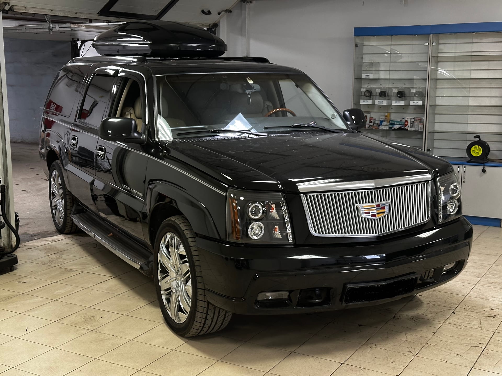 Cadillac Escalade — замена линз в Alfa-Car, фото 6