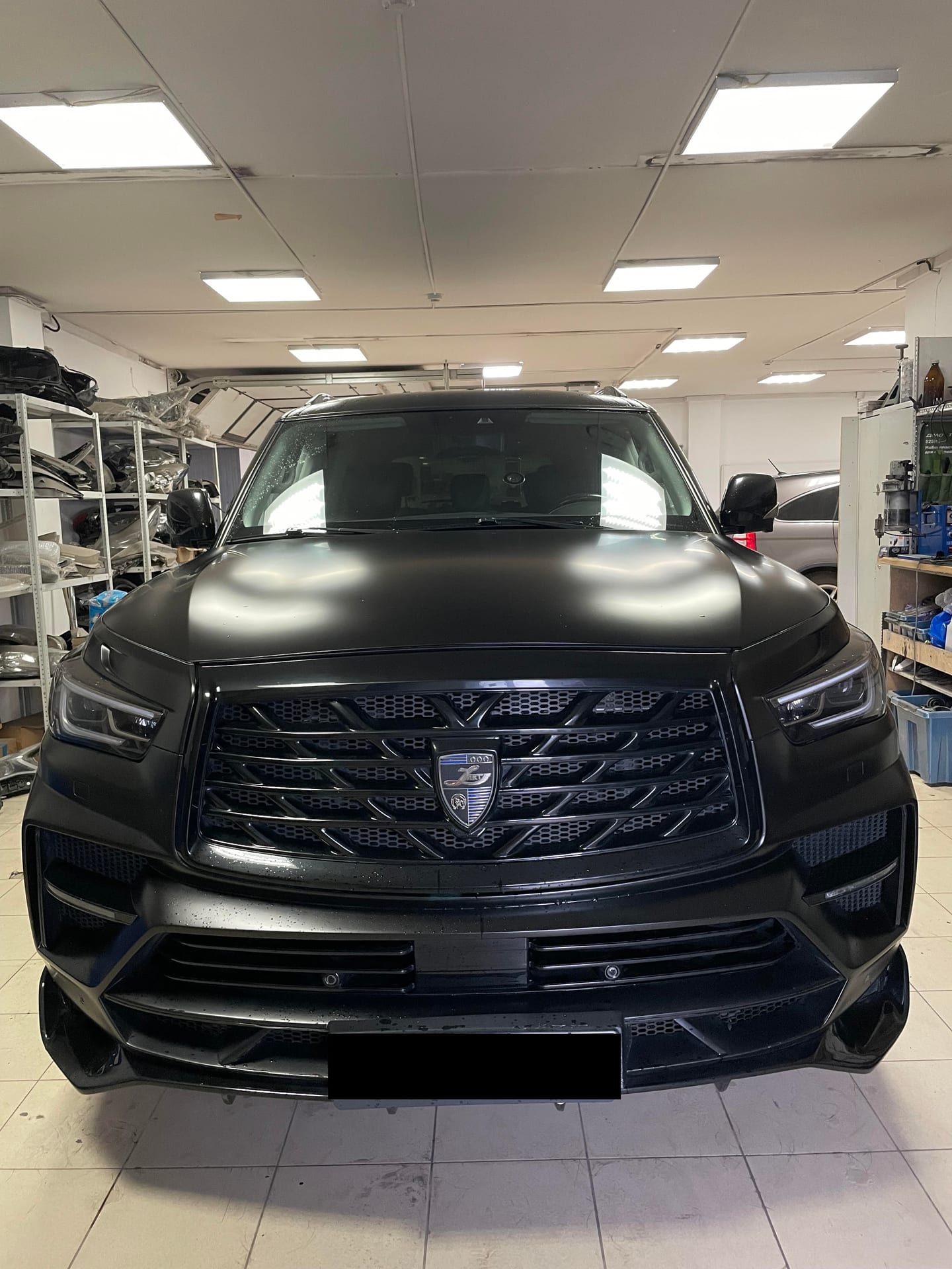 Infiniti QX80 — замена заднего поворотника