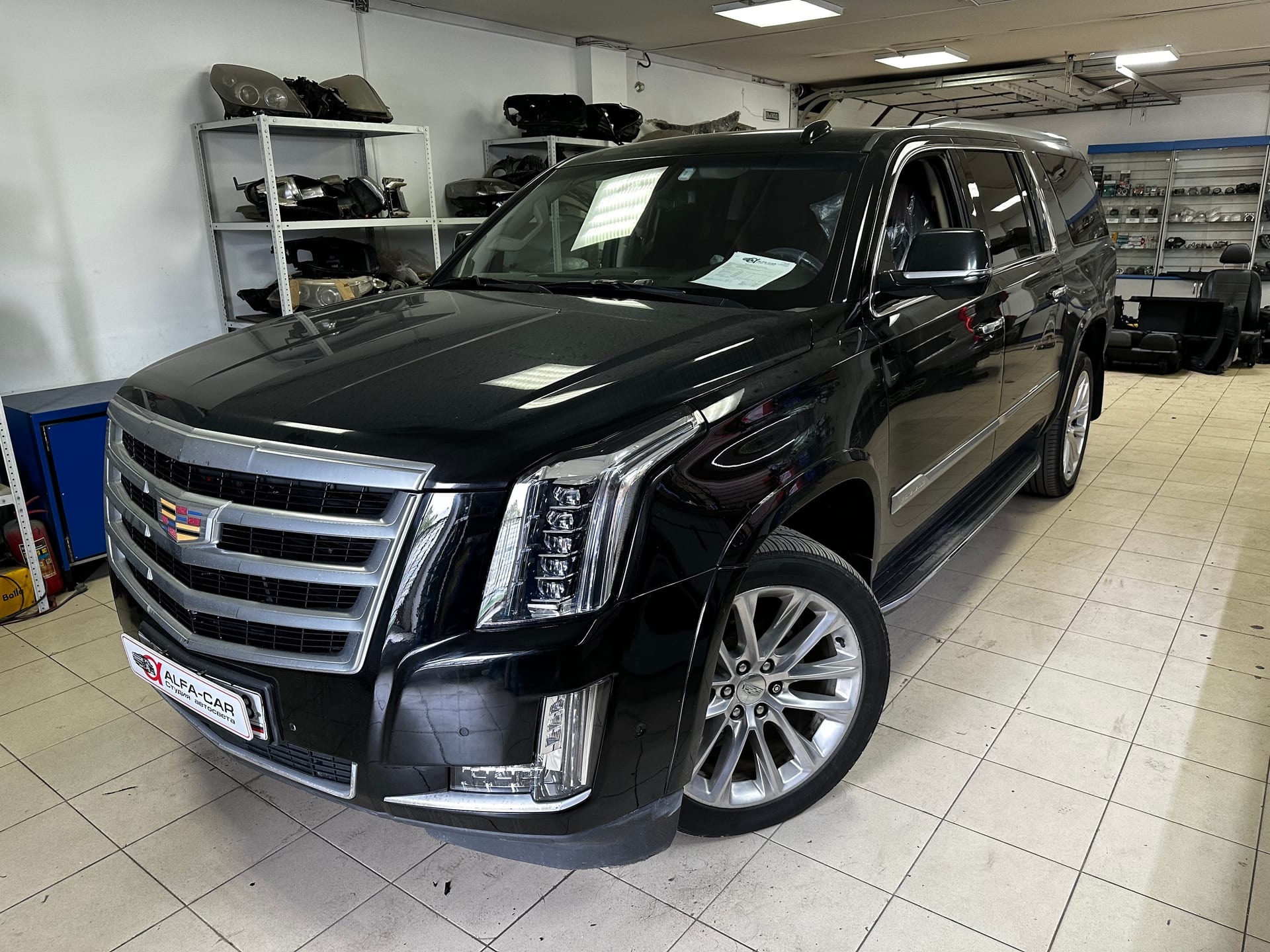 Cadillac Escalade — ремонт и герметизация фар в Alfa-Car, фото 8