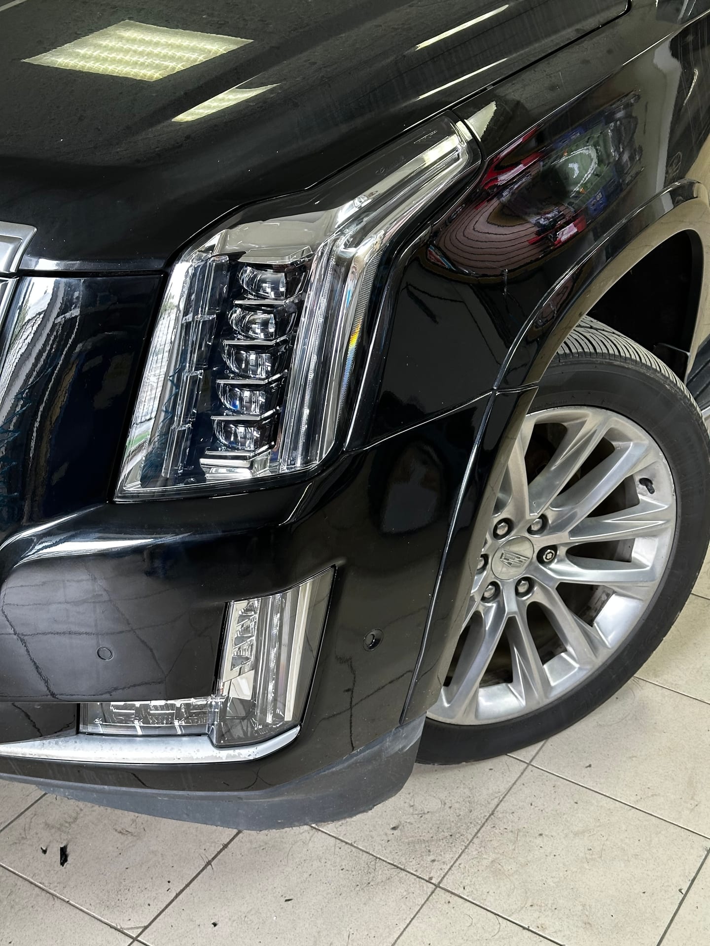 Cadillac Escalade — ремонт и герметизация фар в Alfa-Car, фото 9