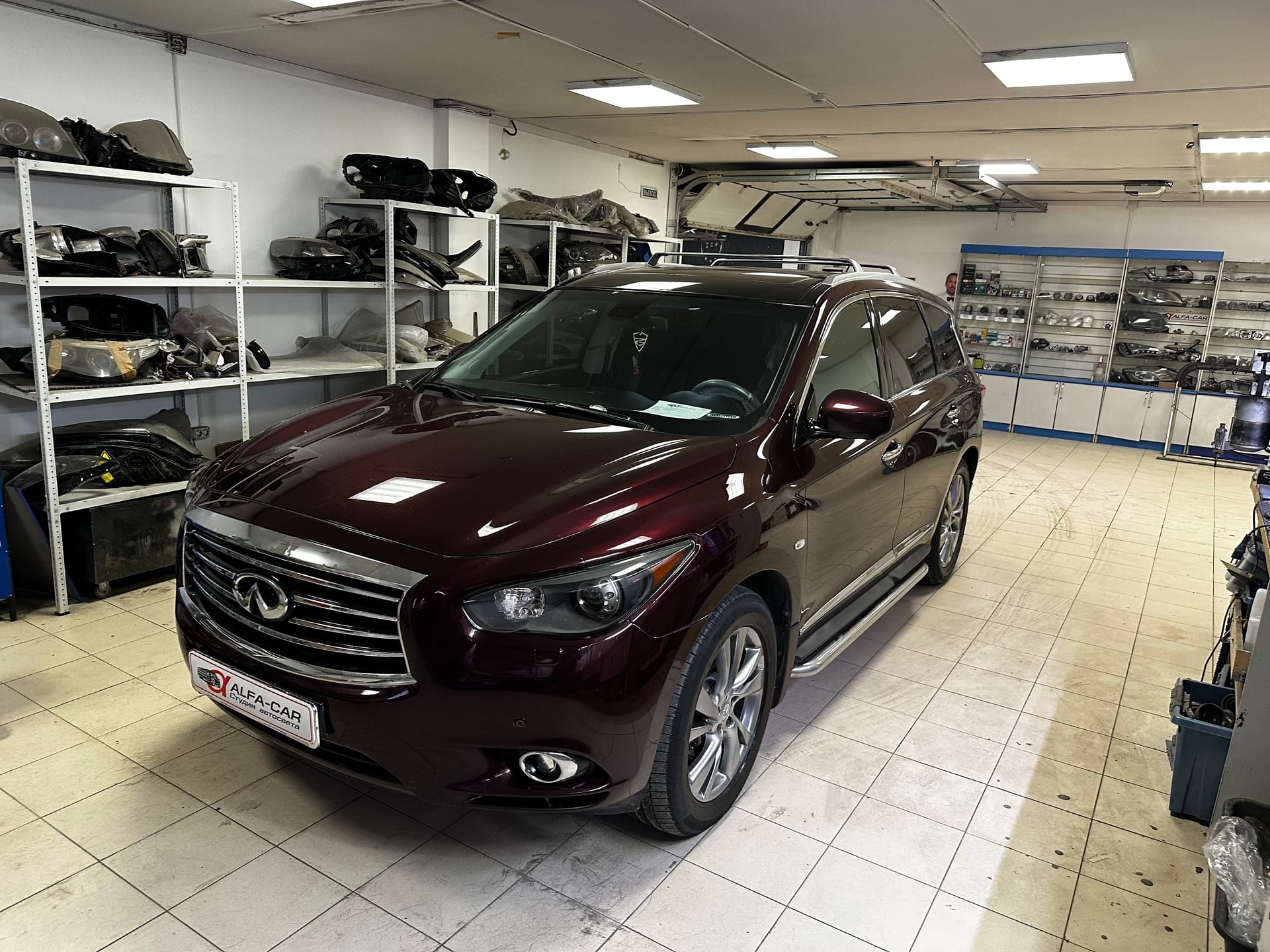 Infiniti JX-Series — замена линз в Alfa-Car, фото 10