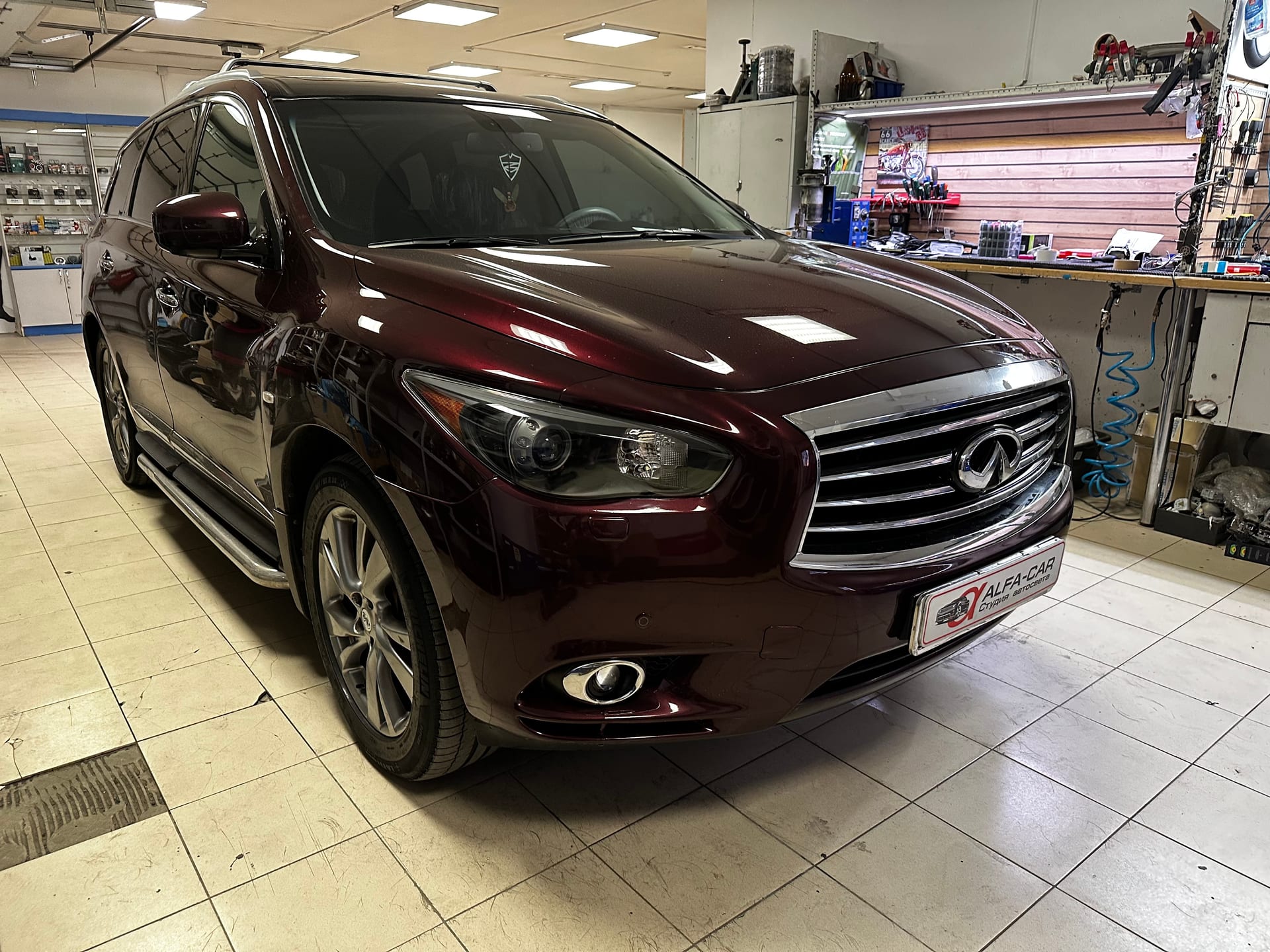 Infiniti JX-Series — замена линз в Alfa-Car, фото 11