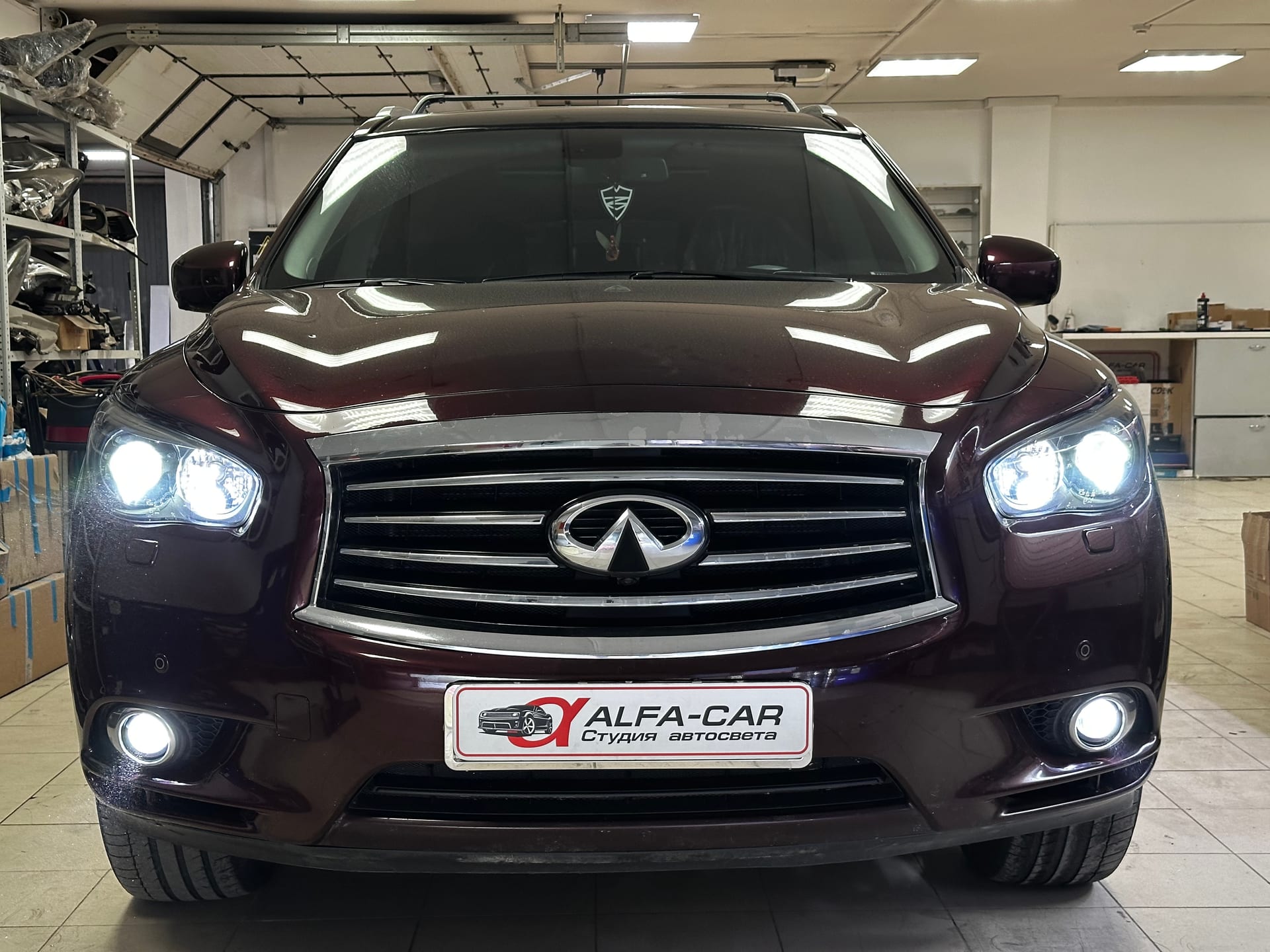 Infiniti JX-Series — замена линз в Alfa-Car, фото 17