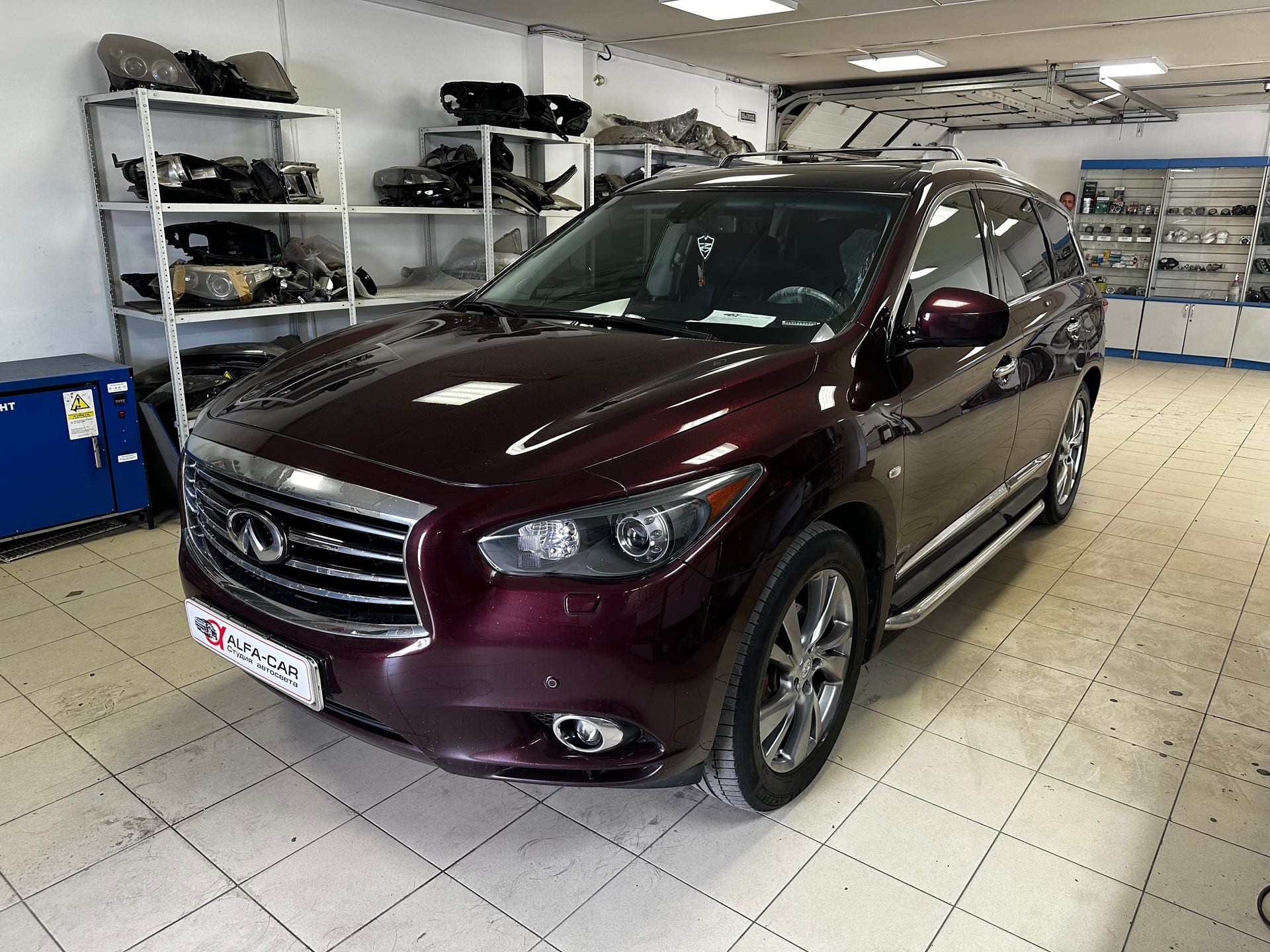Infiniti JX-Series — замена линз в Alfa-Car, фото 3