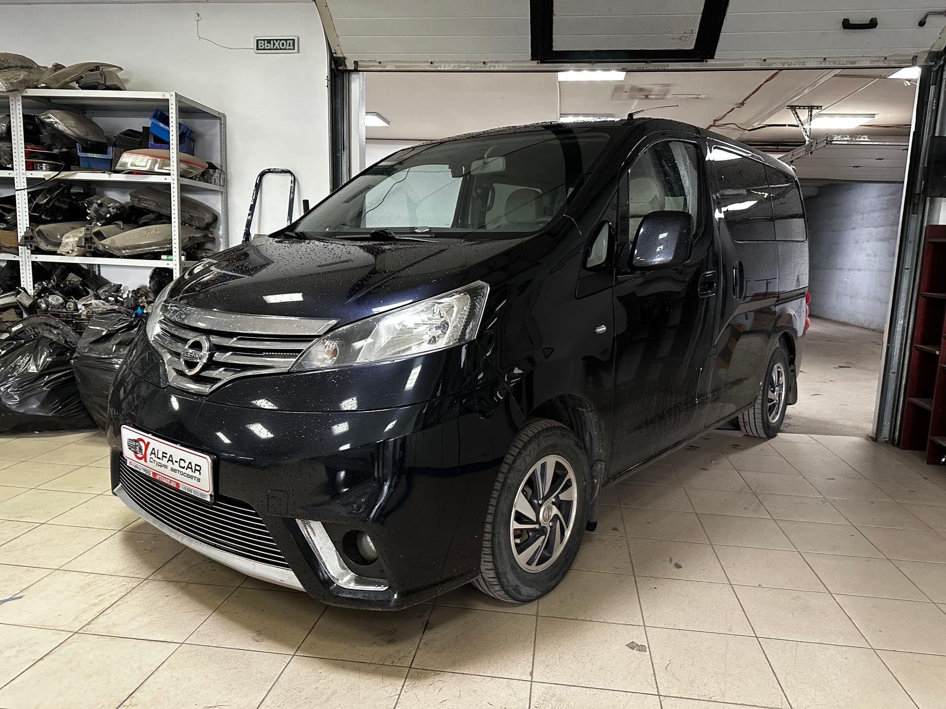 Nissan NV200 — замена линз в Alfa-Car, фото 3