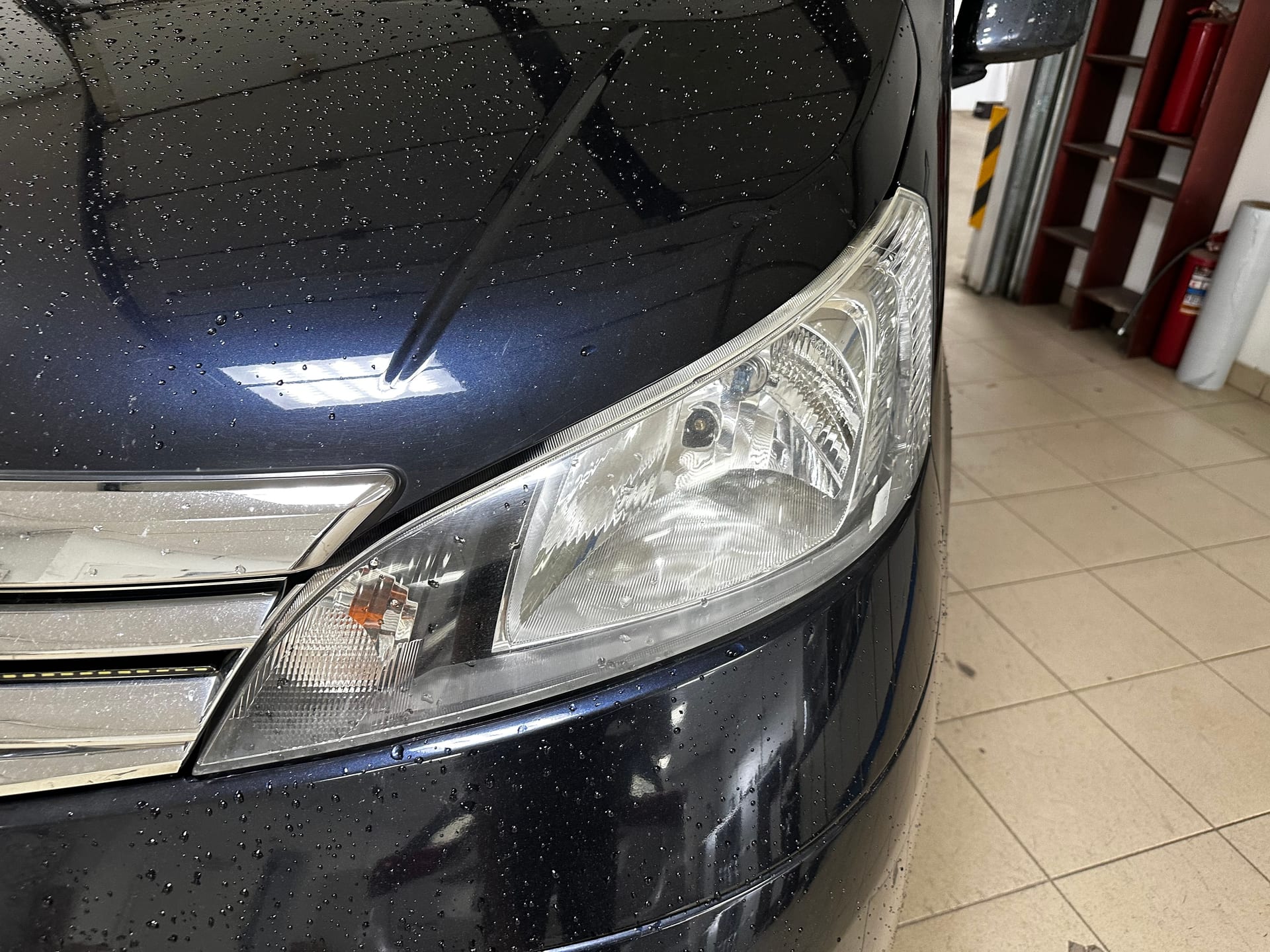Nissan NV200 — замена линз в Alfa-Car, фото 4