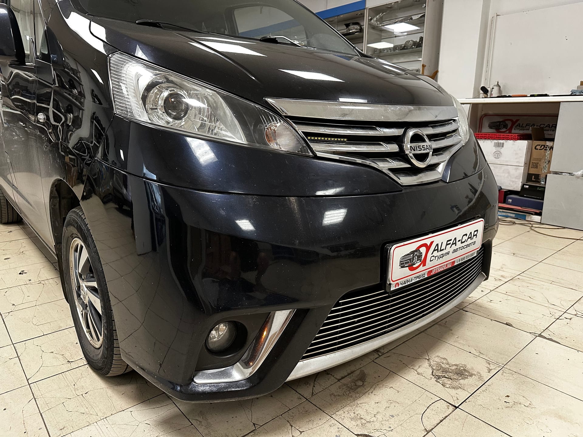 Nissan NV200 — замена линз в Alfa-Car, фото 15