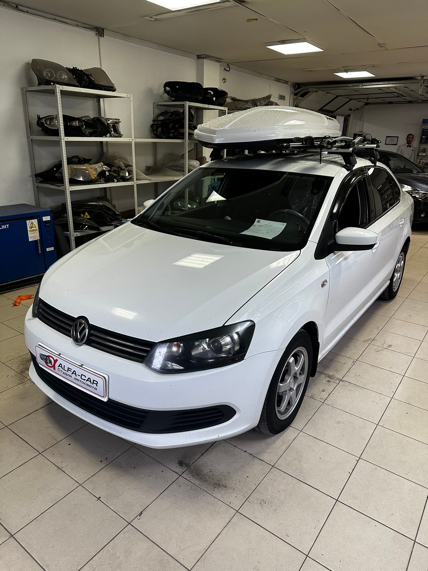 Volkswagen Polo — замена линз в Alfa-Car, фото 3