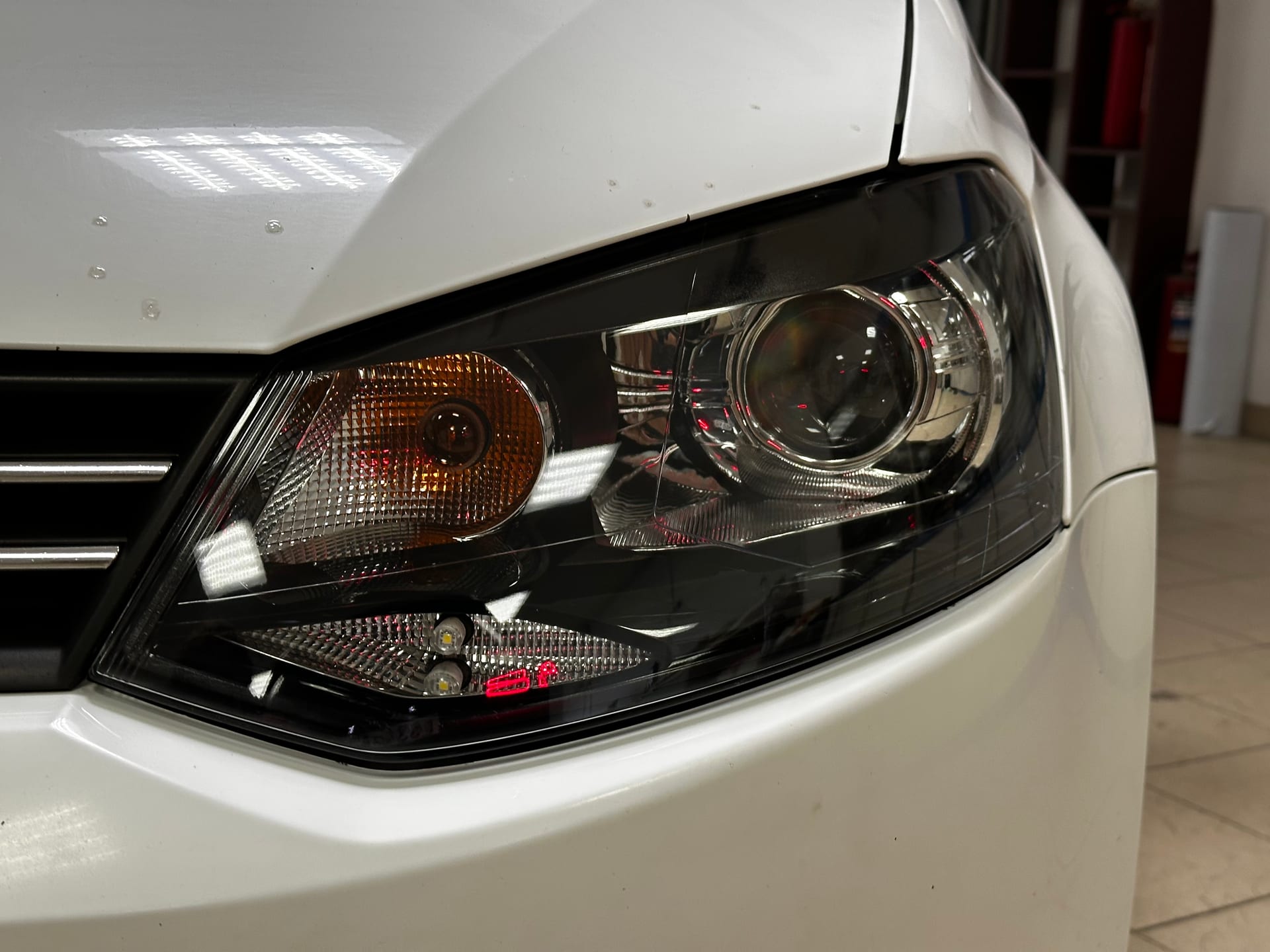Volkswagen Polo — замена линз в Alfa-Car, фото 21