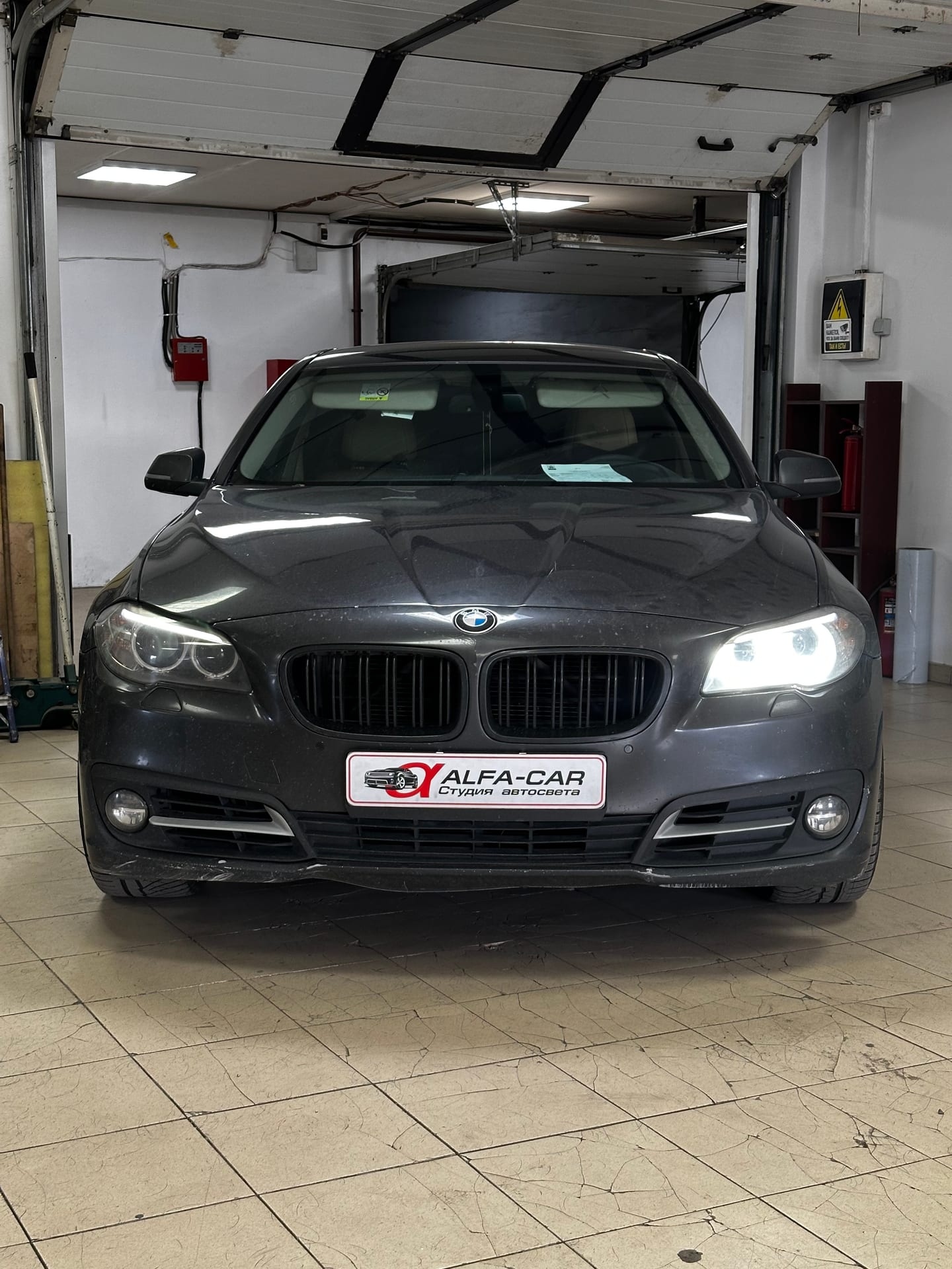 BMW 5 Series — замена линз в Alfa-Car, фото 14