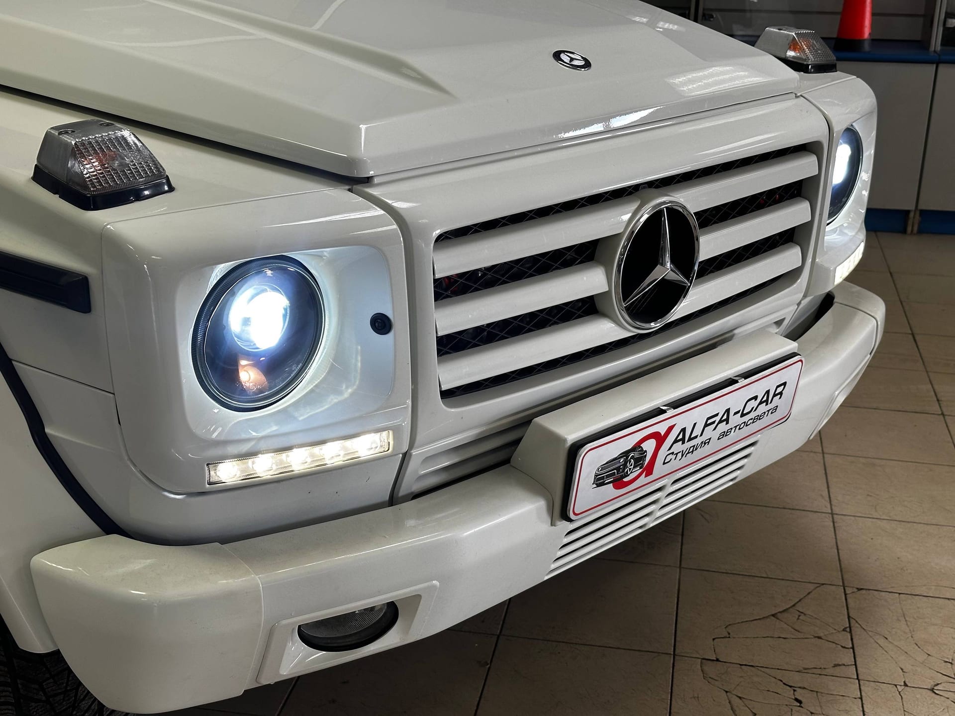 Mercedes-Benz G-Class — замена линз в Alfa-Car, фото 12