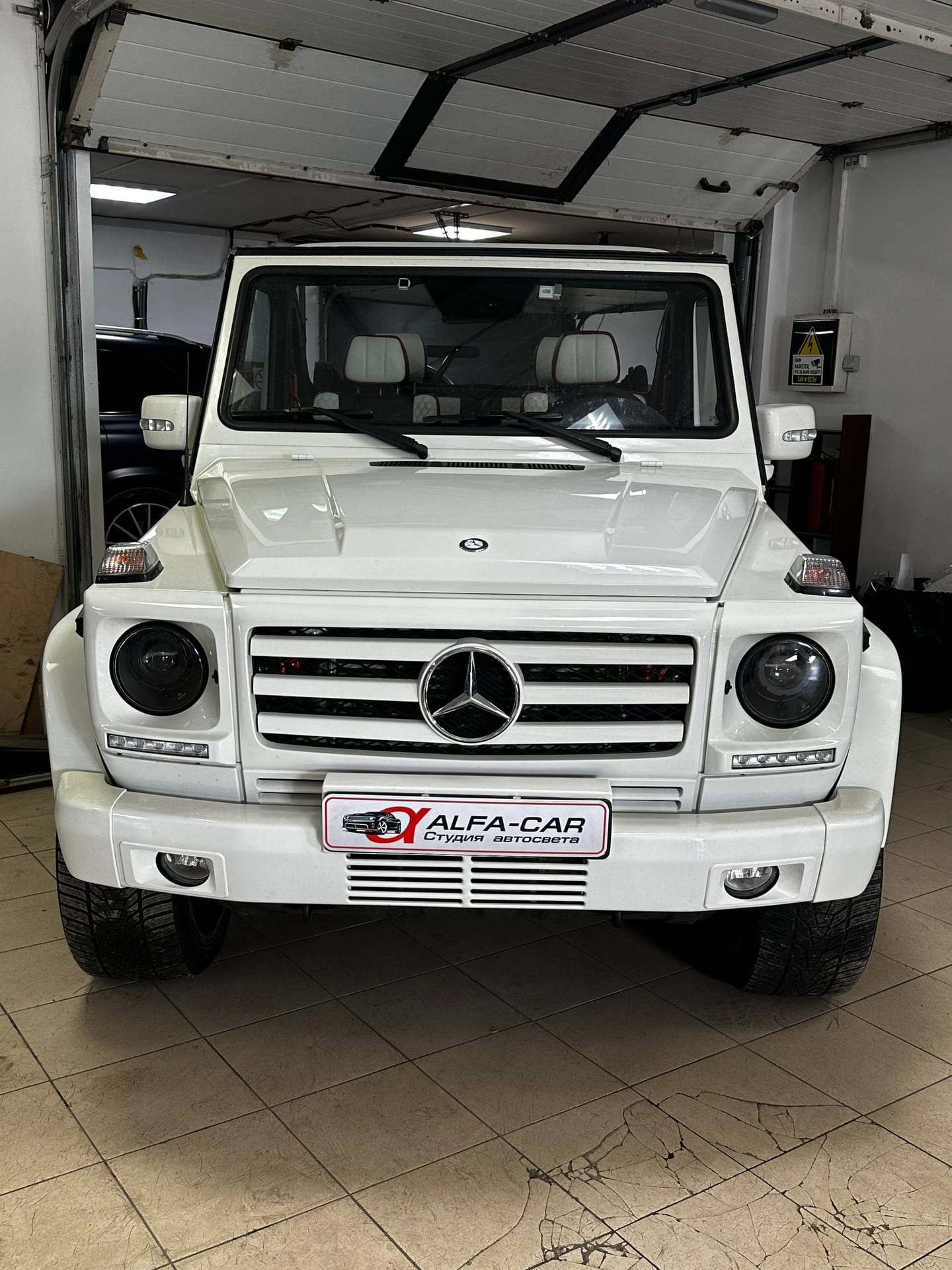 Mercedes-Benz G-Class — замена линз в Alfa-Car, фото 9