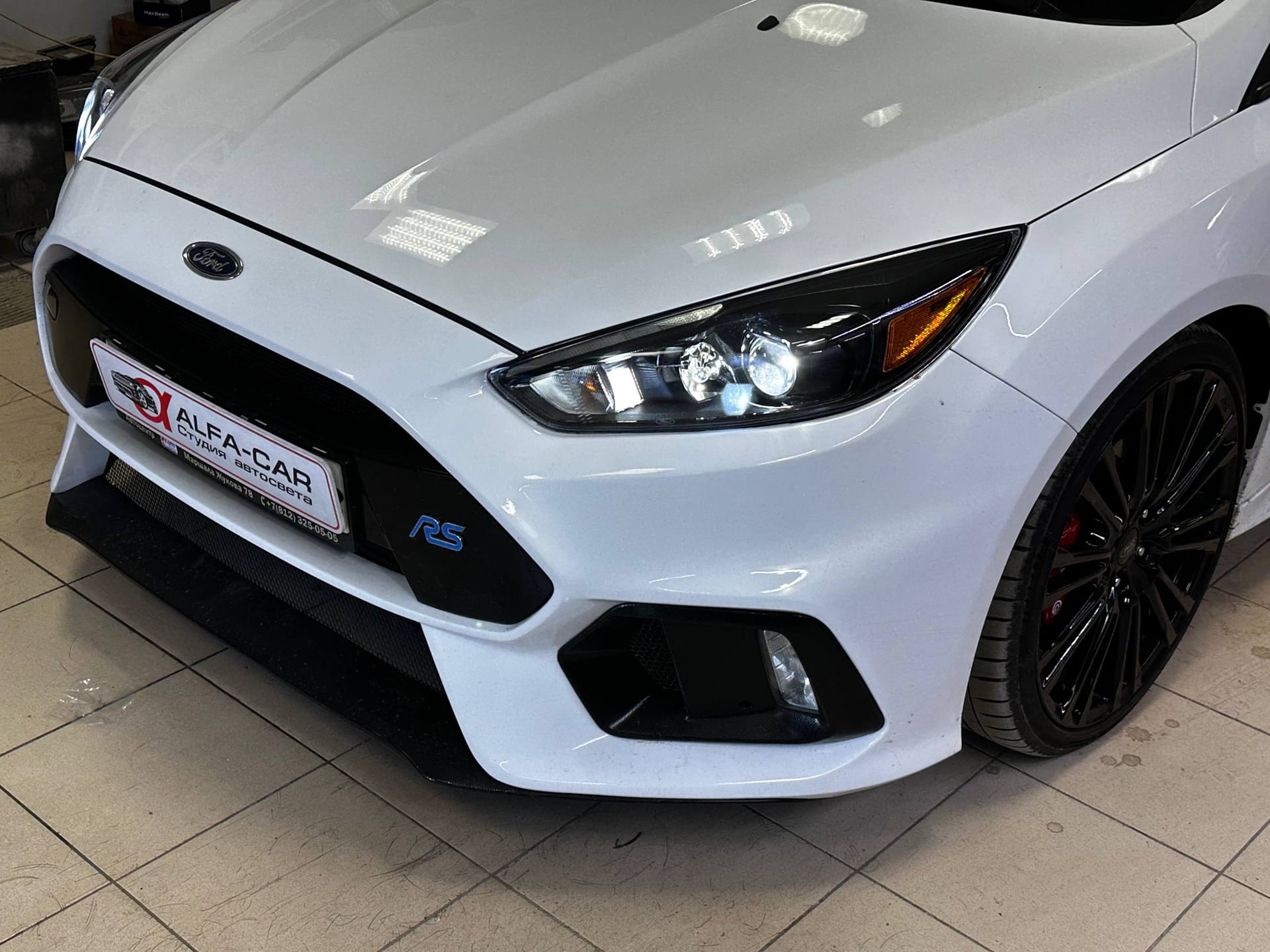 Ford Focus RS — замена линз в Alfa-Car, фото 12