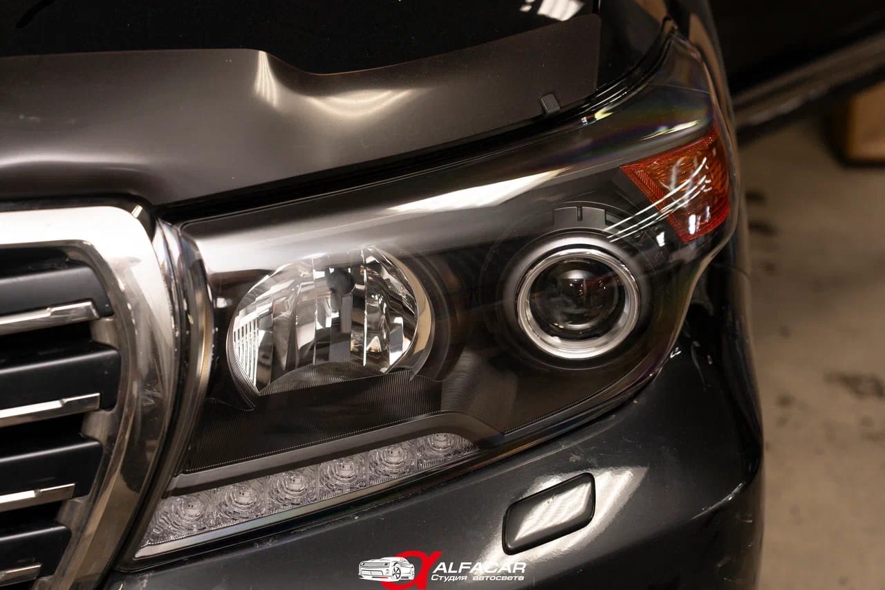 Toyota Land Cruiser — замена линз в Alfa-Car, фото 10