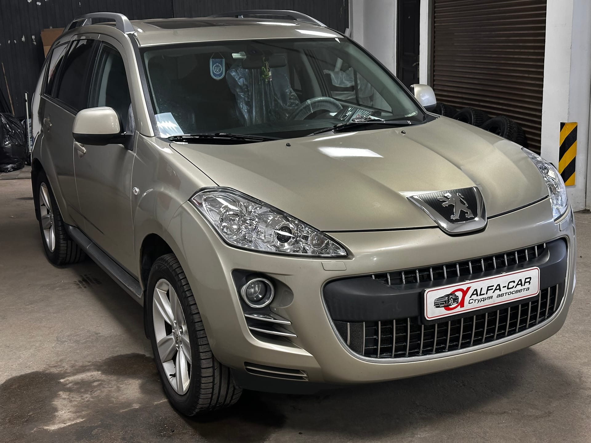 Peugeot 4007 — полировка и восстановление оптики в Alfa-Car, фото 7