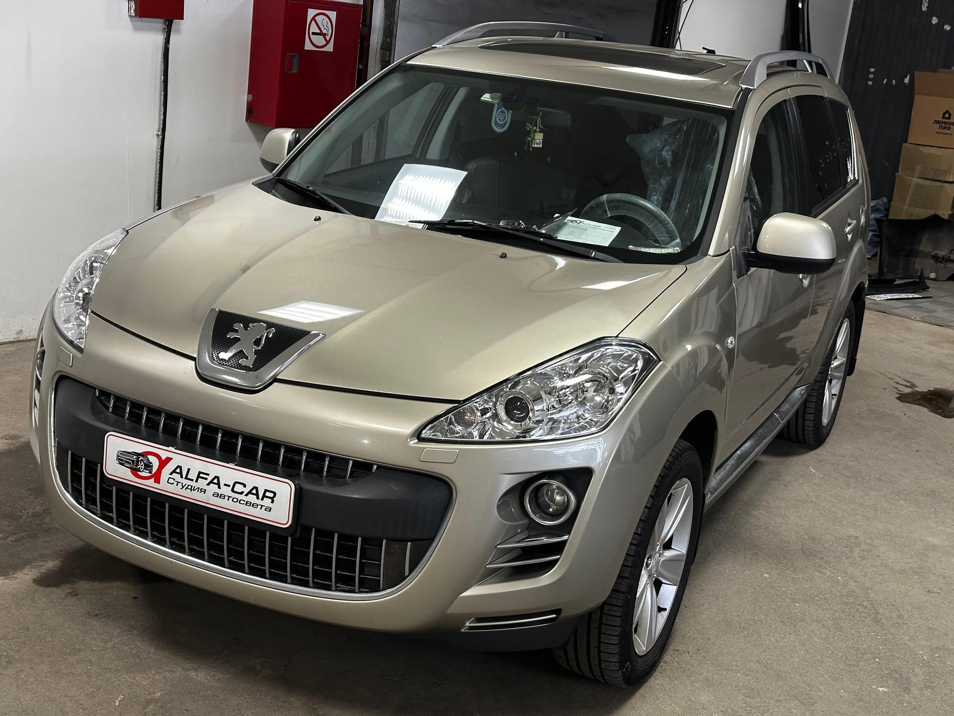 Peugeot 4007 — полировка и восстановление оптики в Alfa-Car, фото 8