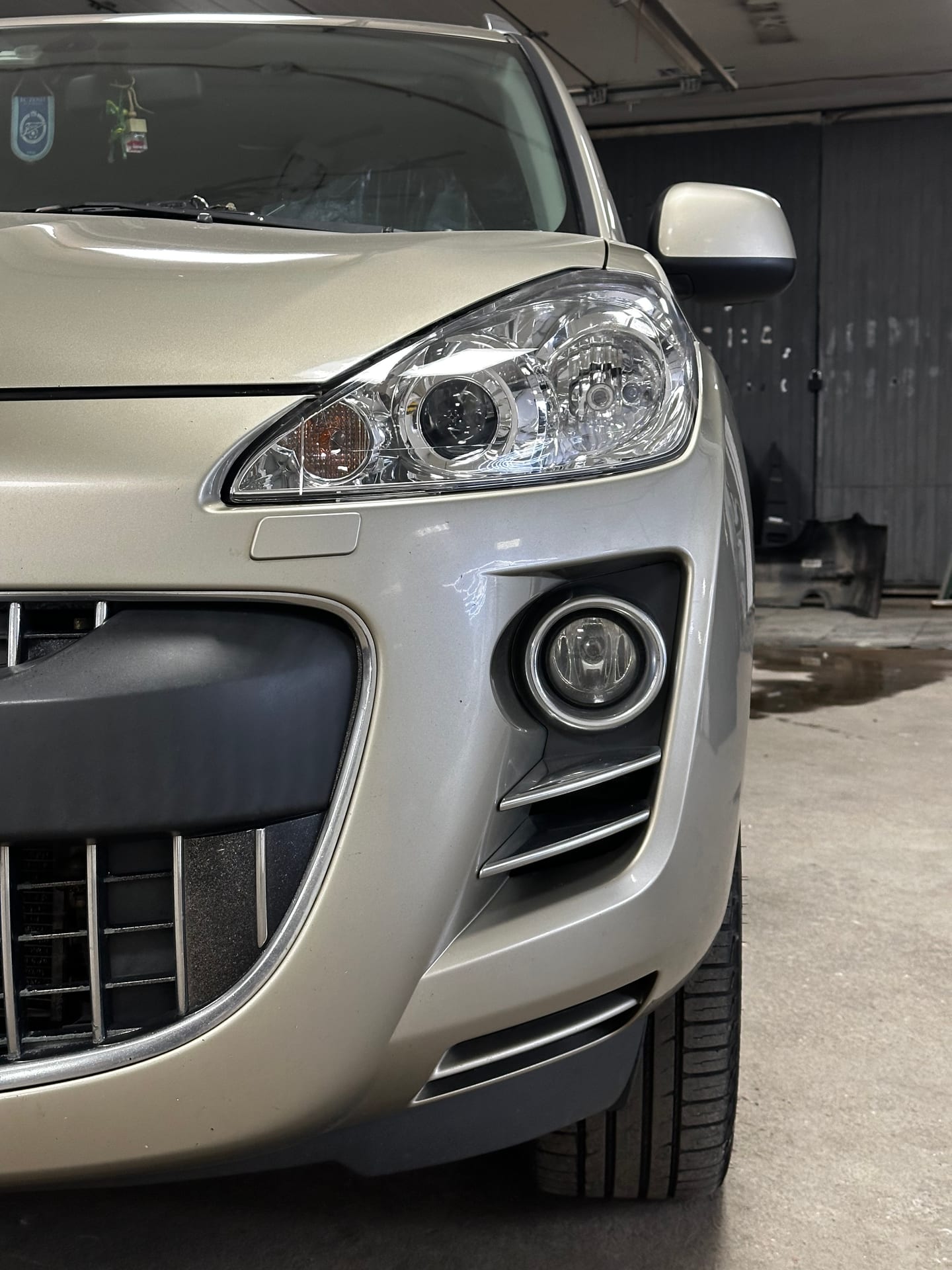 Peugeot 4007 — полировка и восстановление оптики в Alfa-Car, фото 9