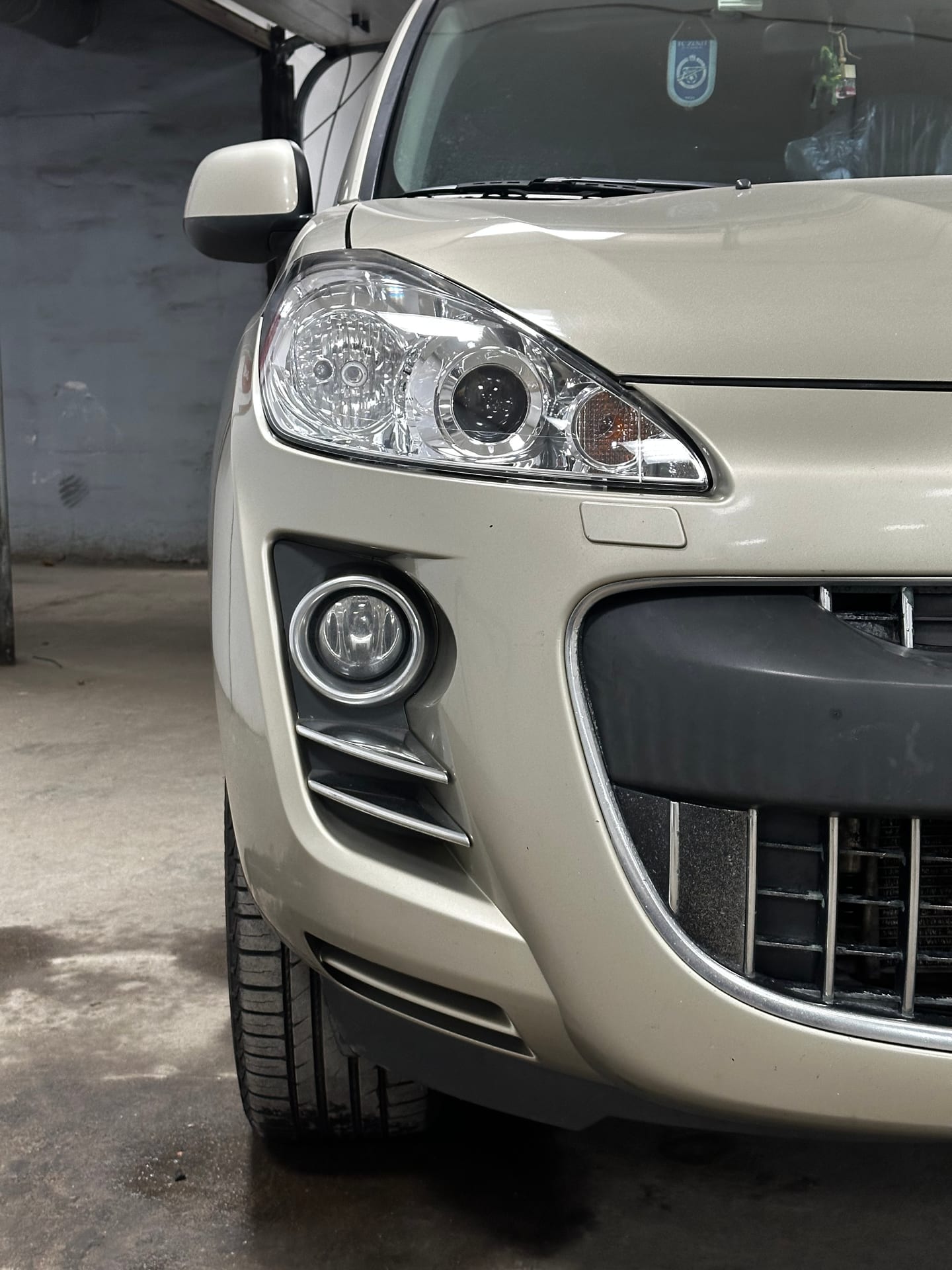 Peugeot 4007 — полировка и восстановление оптики в Alfa-Car, фото 10