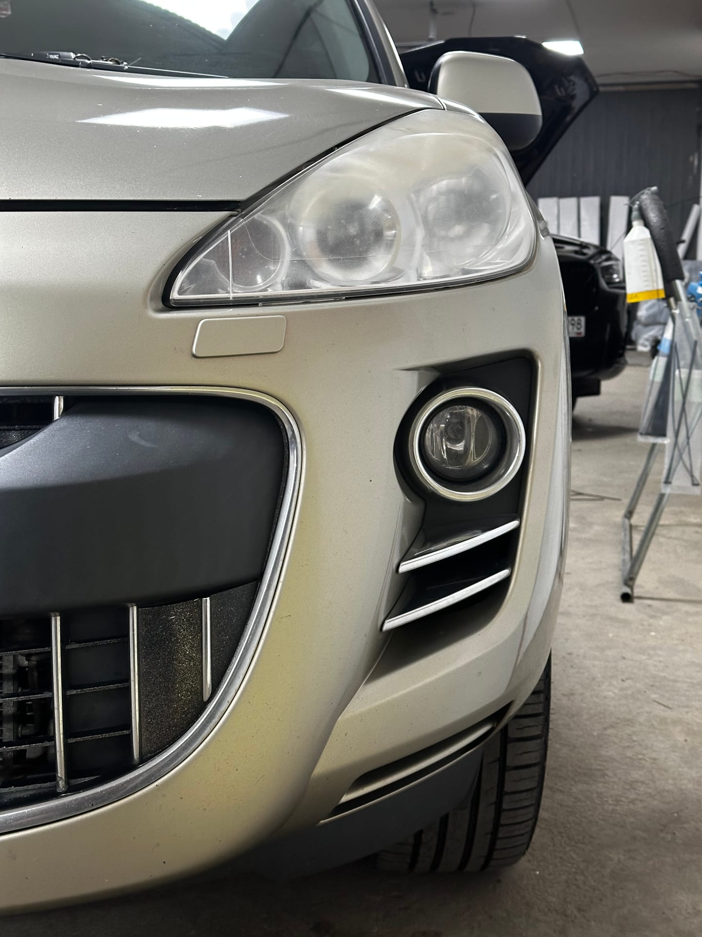 Peugeot 4007 — полировка и восстановление оптики в Alfa-Car, фото 4