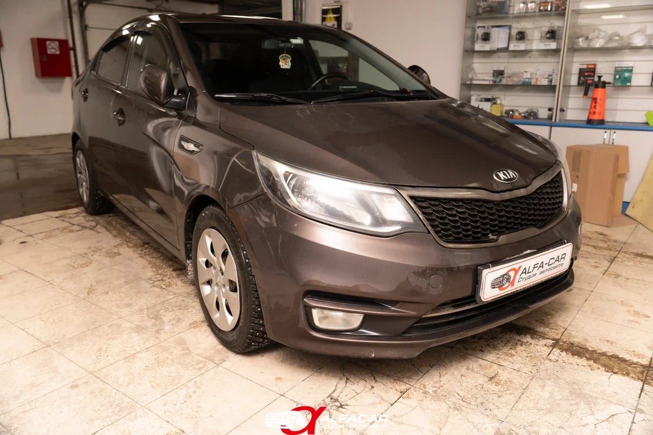 Kia Rio III Рестайлинг — замена линз в Alfa-Car