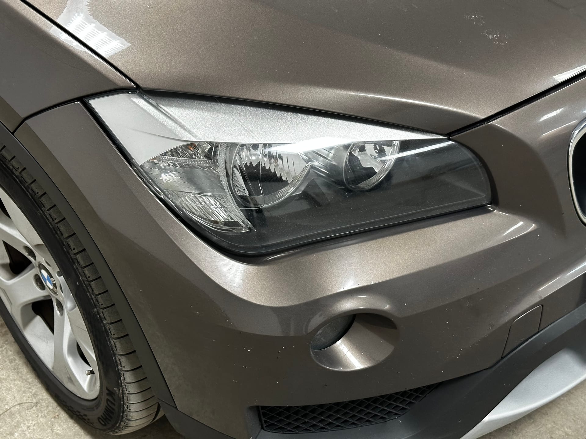 BMW X1 — замена линз в Alfa-Car, фото 4