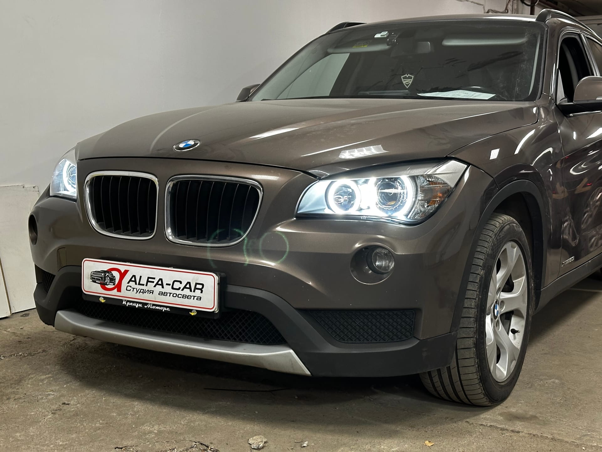 BMW X1 — замена линз в Alfa-Car, фото 11