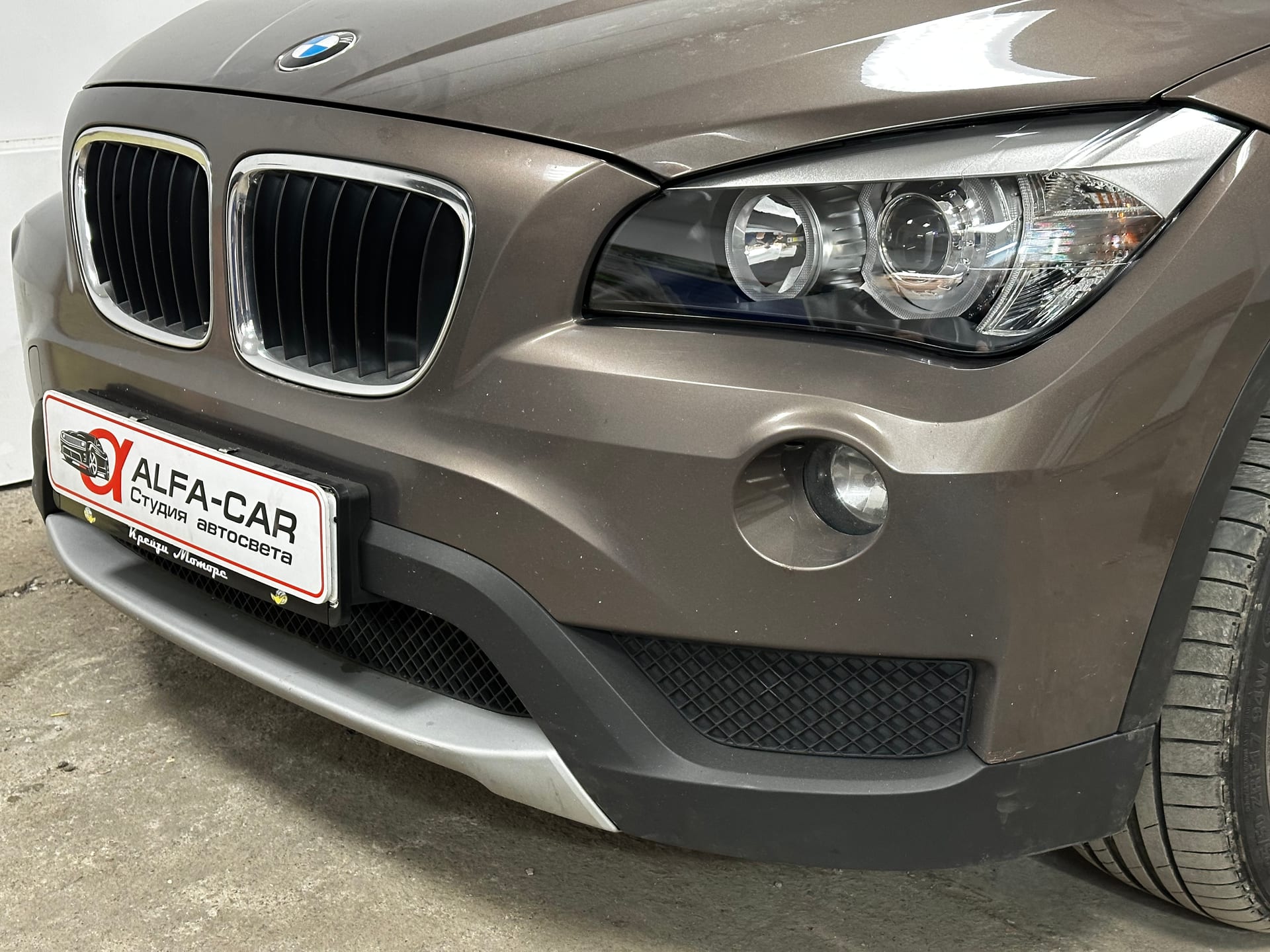 BMW X1 — замена линз в Alfa-Car, фото 16