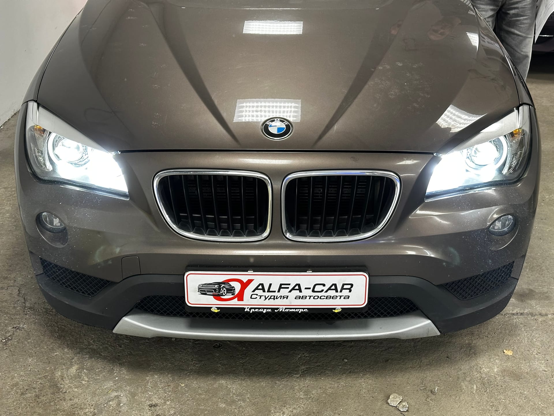 BMW X1 — замена линз в Alfa-Car, фото 13