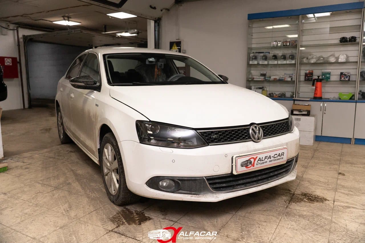 Volkswagen Jetta — замена линз в Alfa-Car, фото 8